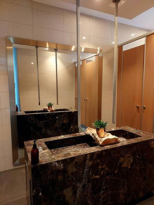 D1Mension 3Br Luxury Condo City Center In Dist 1 Ho Chi Minh-staden Exteriör bild